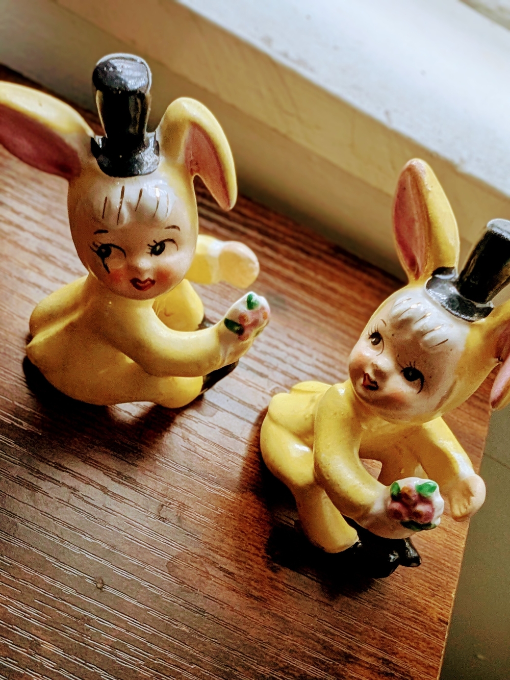 Vintage 1958 Holt‑Howard Bunny Candle Climbers
